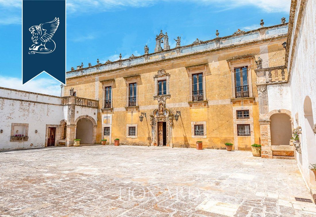 Villa en Apulia, Italia 2 - 13458232