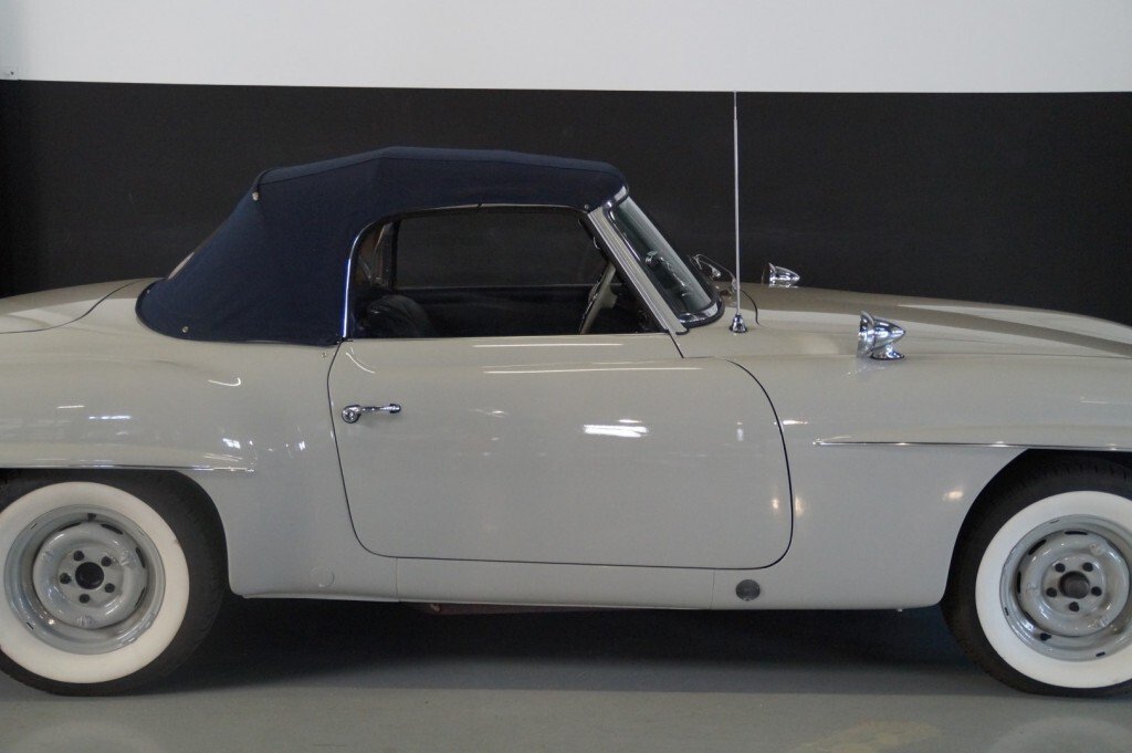 Cabriolet in Etten-Leur, North Brabant, Netherlands 4 - 11632550