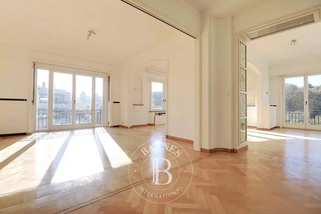 Avenue Franklin Roosevelt 3 Bedroom Apartment + In Elsene, Brussels