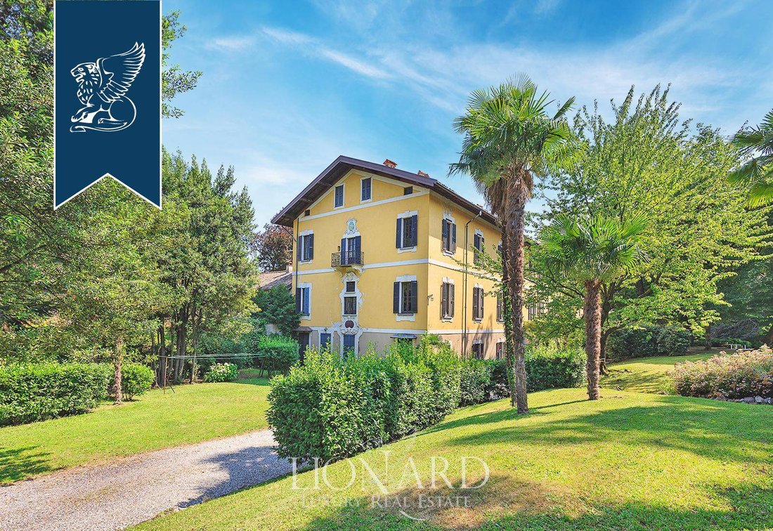 Villa in Tavernerio, Lombardy, Italy 3 - 13458249