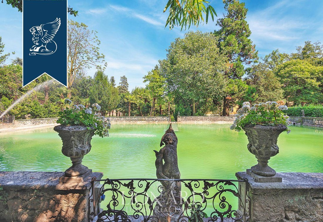 Villa in Tavernerio, Lombardy, Italy 5 - 13458249