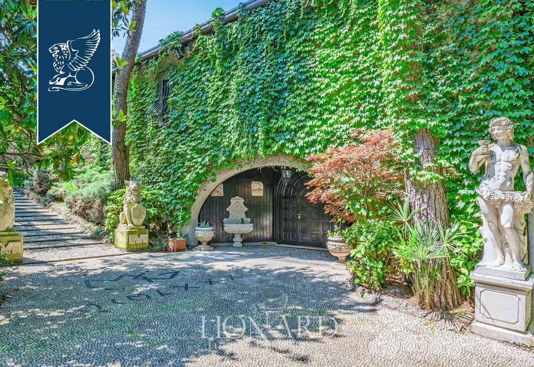 Villa in Merate, Lombardy, Italy 2 - 13458236