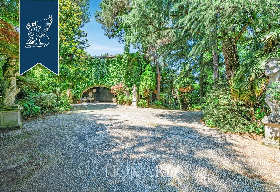 Villa in Merate, Lombardy, Italy 5 - 13458236