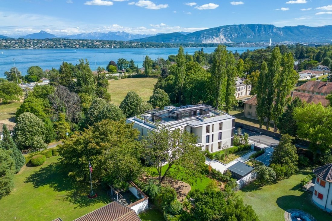 Rare ! Luxury Lakeside Apartment In Pregny Chambésy, Genève