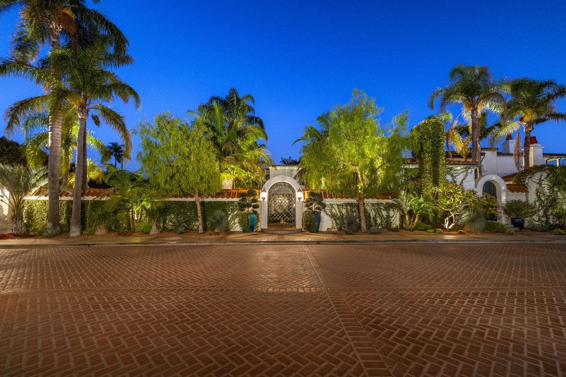 20 South 37th Place, Long Beach, Ca In Signal Hill, California, United