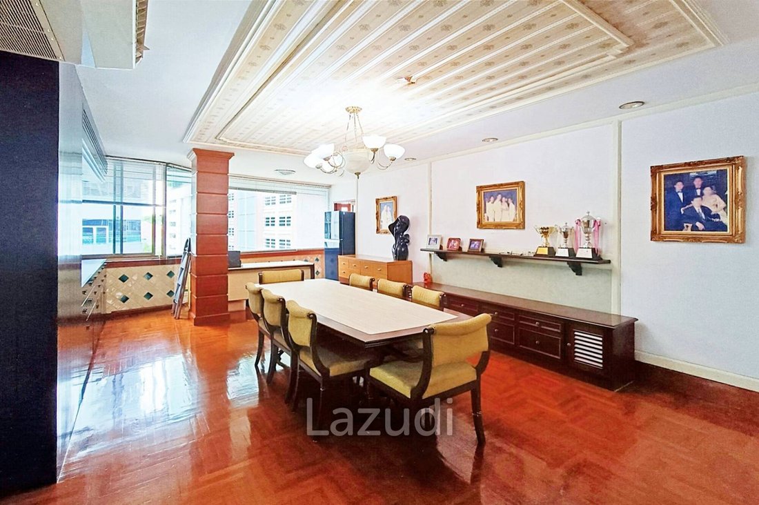 Apartment in Bangkok, Krung Thep Maha Nakhon, Thailand 3 - 13464089