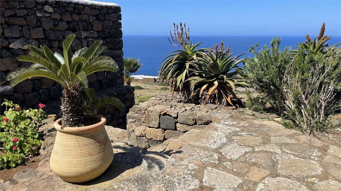 Villa in Pantelleria, Sicily, Italy 3 - 13463905