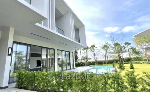 Villa in Huay Yai, Chon Buri, Thailand 1