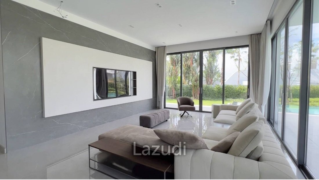 Villa in Huay Yai, Chon Buri, Thailand 3 - 12644773