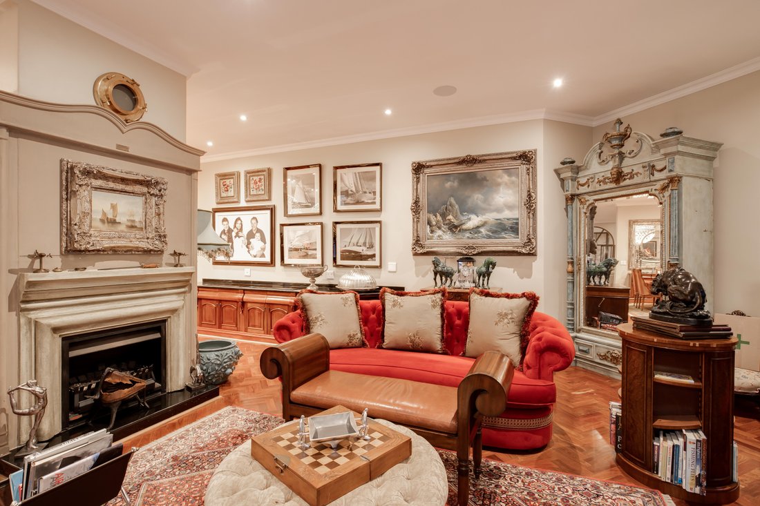 6 Bedroom Mansion Within Dainfern Golf Estate In Midrand, Gauteng