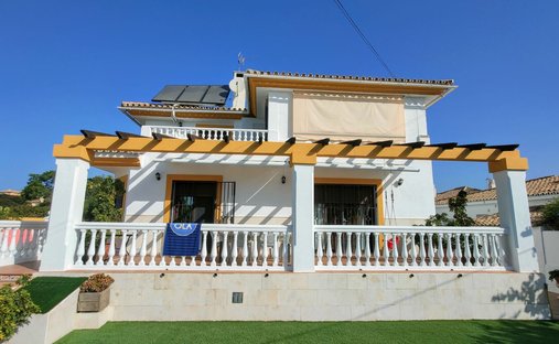 Villa in San Pedro de Alcántara, Andalusien, Spanien 1