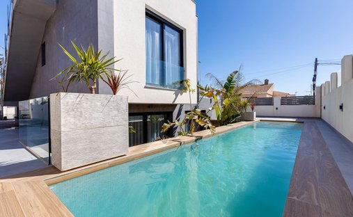 Villa in Torrevieja, Valencian Community, Spain 1