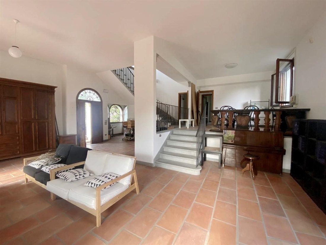Villa in Porta a Lucca, Pisa, Tuscany 2 - 13467080