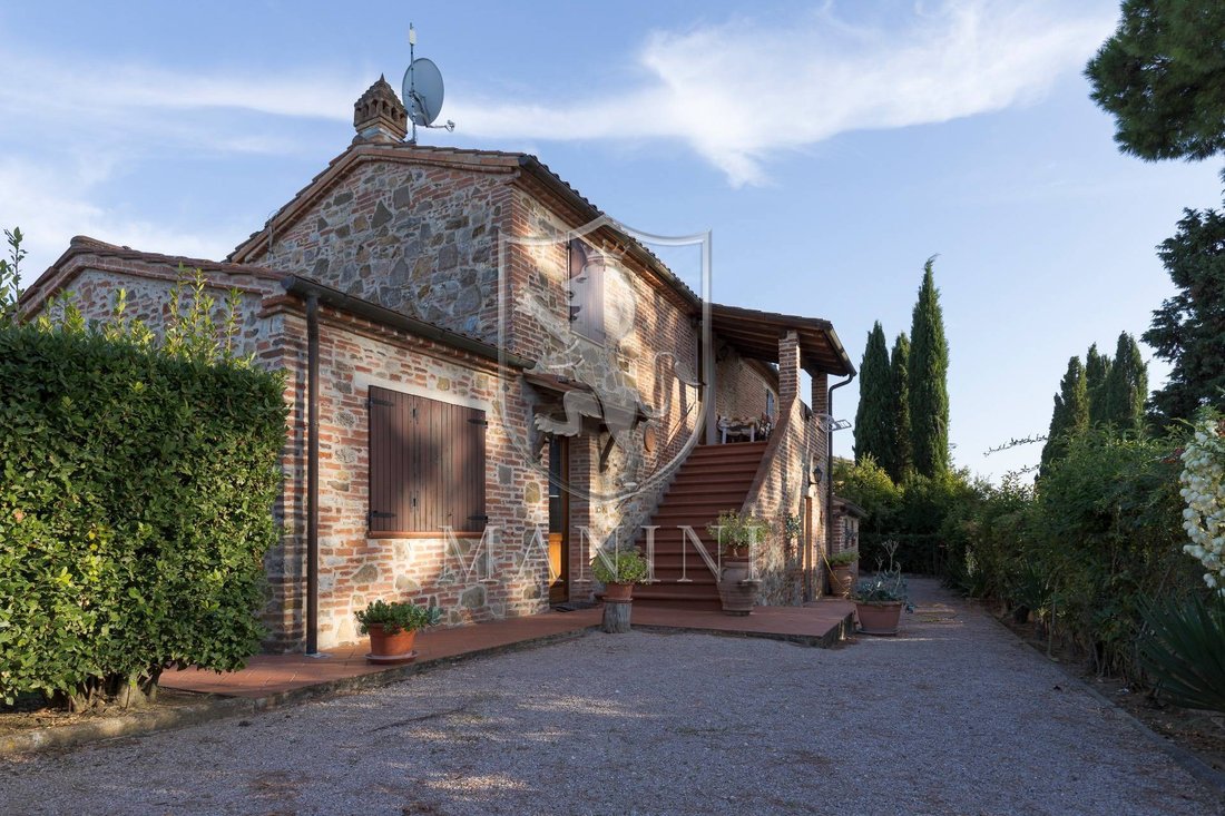 Country House in Castiglione del Lago, Umbria, Italy 3 - 13468309