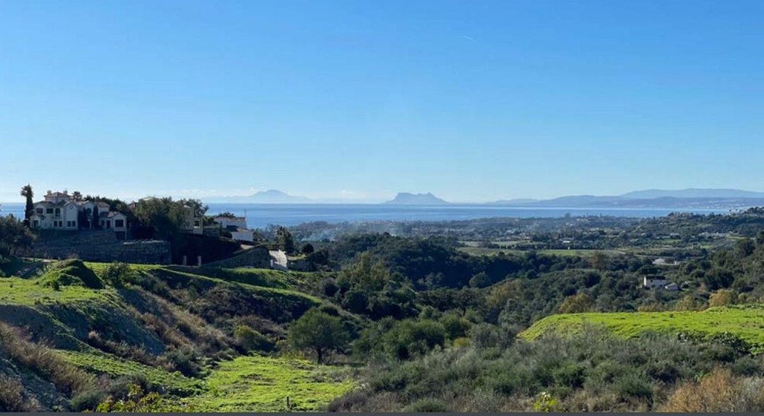 Land in Estepona, Andalusia, Spain 2 - 13465172