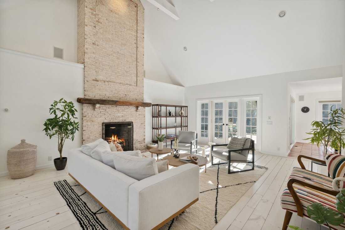 House Wainscott In Wainscott, New York, United States For Rent (12417923)