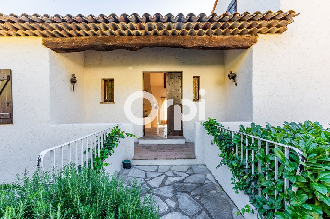 House in Le Cottage, Mandelieu-la-Napoule, France 2 - 13474073