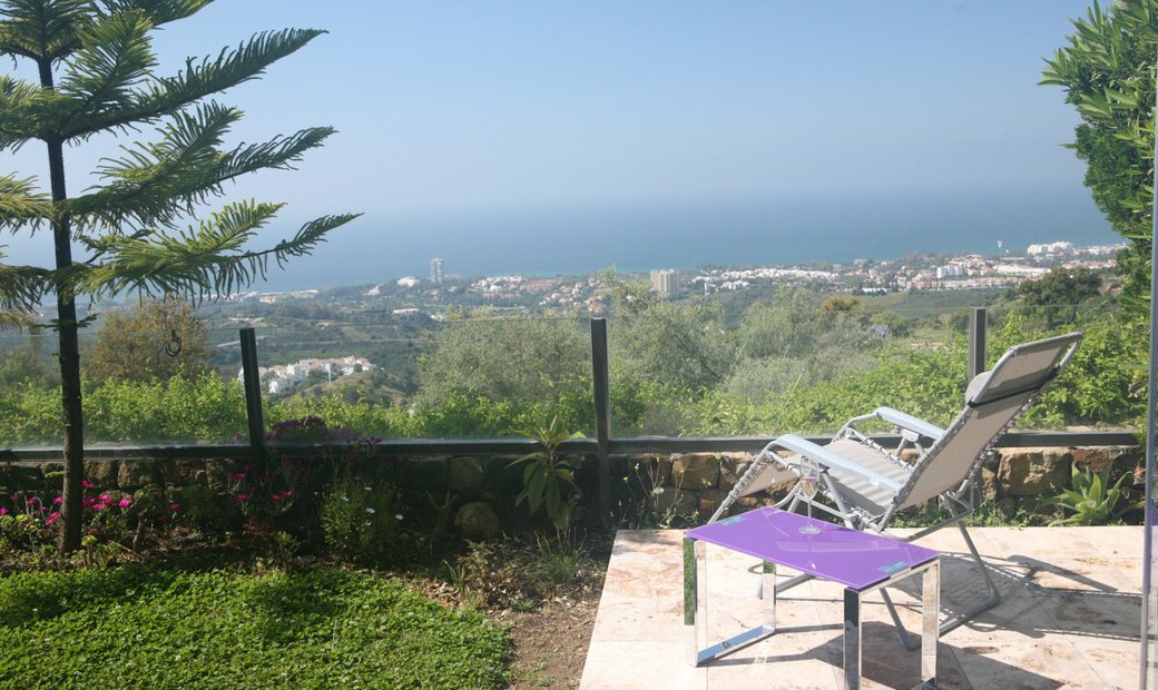 Altos De Los Monteros Ground Floor Apartment In Altos De Los Monteros