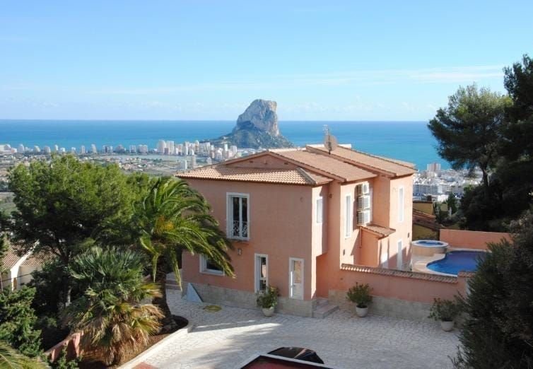 Chalet in Calp / Calpe, Valencian Community, Spain 2 - 13471135