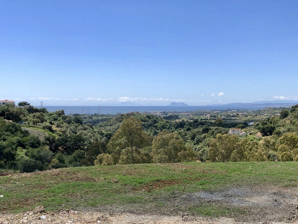 Land in Gualdalmansa, Estepona, Andalusia 2 - 13472063