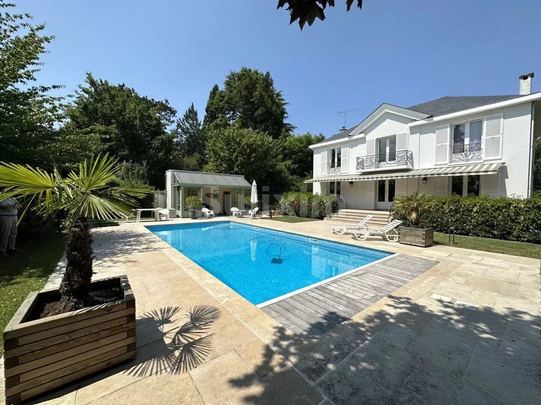 Magnifique Maison De Maître Sur Les In Olivet, Centre Val De Loire