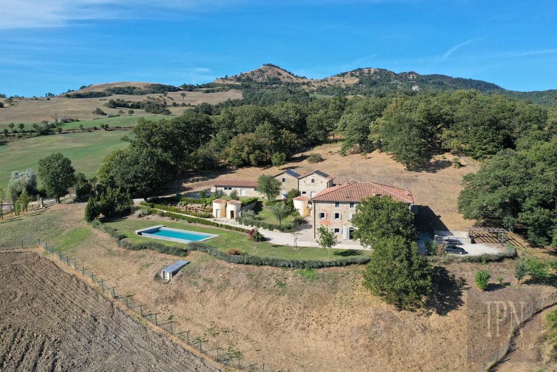 Villa in Pieve Santo Stefano, Tuscany, Italy 2 - 13474987