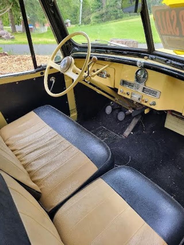 Willys Jeepster in Calverton, NY, United States 5 - 13481028