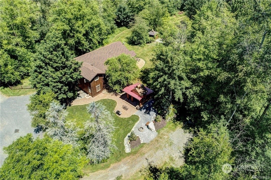 22 Acre Estate With Barndominium Style In Arlington, Washington, United