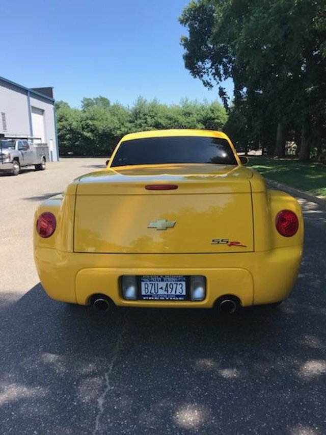 Chevrolet SSR in Calverton, NY, United States 2 - 13480074