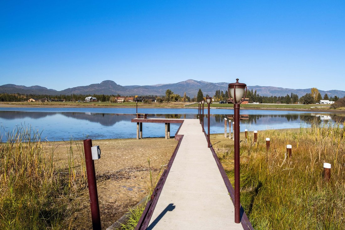 4 Bedrooms Single Family Detached In Sagle, Idaho, United States For