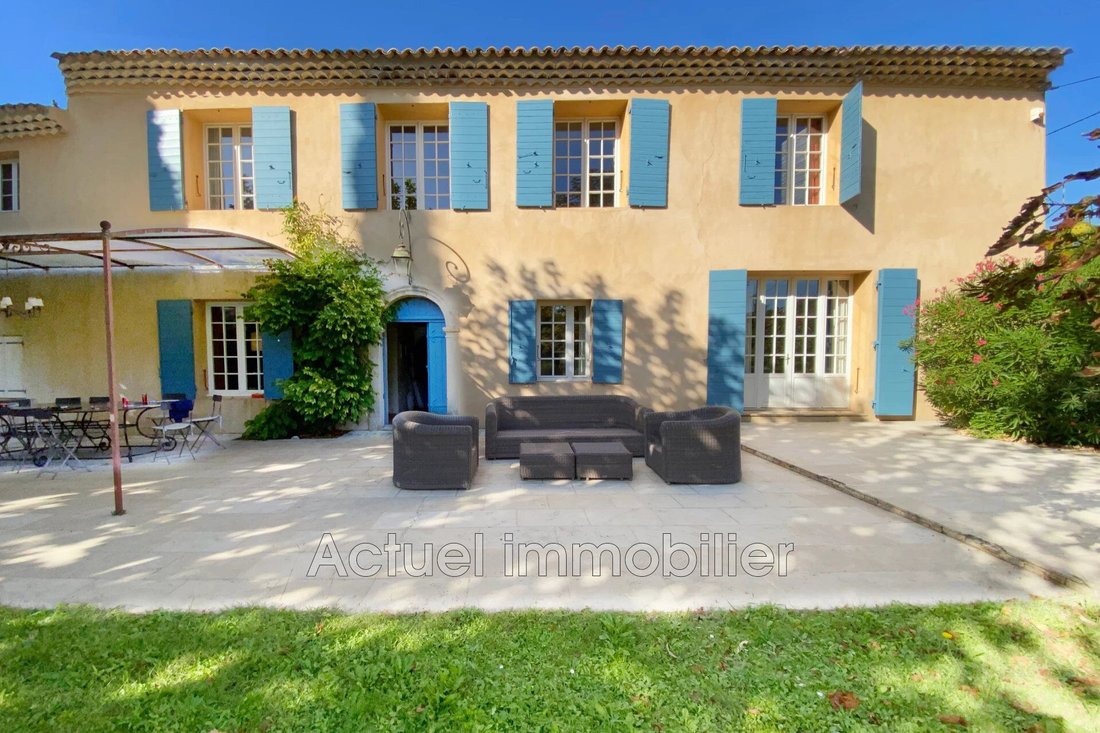 Villa in Granettes-Jauberte-Sainte Anne, Aix-en-Provence, France 1 - 13470579