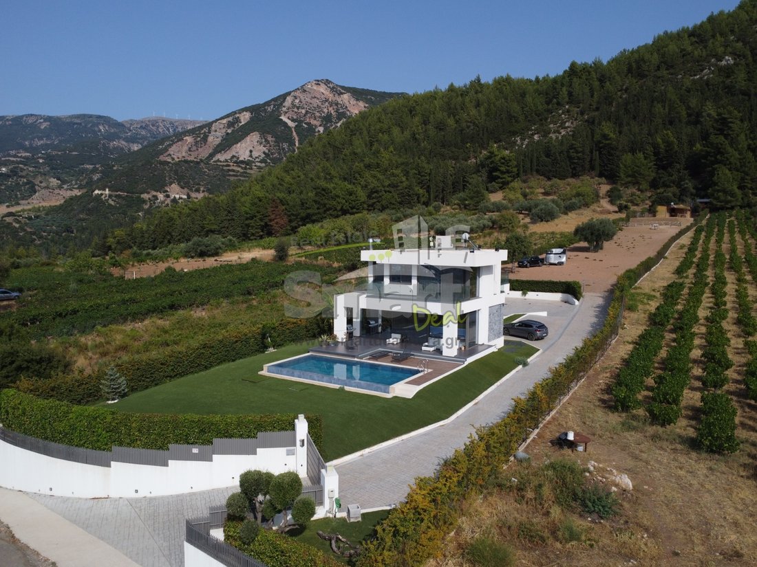 Villa in Petrotou, Messatida, Peloponnese, Western Greece and the Ionian 1 - 13477042