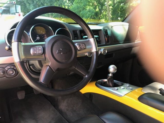 Chevrolet SSR in Calverton, NY, United States 4 - 13480074