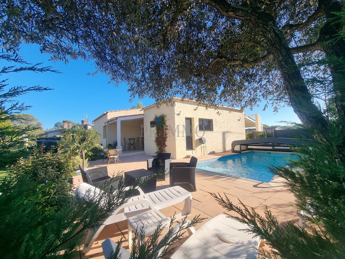 Appartement Villa 4 Pieces In Saint Raphaël, Provence Alpes Côte D'azur