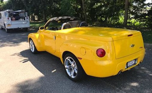 Chevrolet SSR in Calverton, NY, United States 1