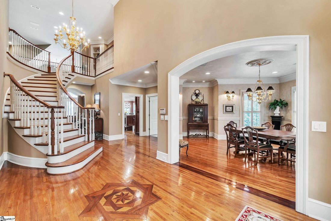 10 Futura Court In Greer, South Carolina, United States For Sale (12612339)