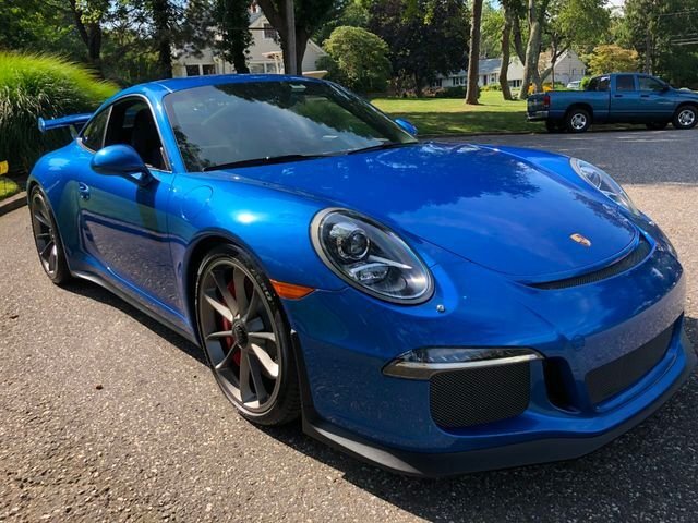 Porsche 911 in Calverton, NY, United States 1 - 13480833