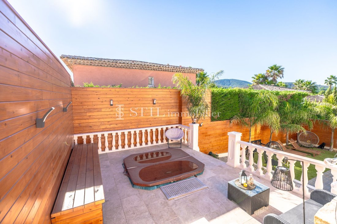 Villa in Ville-Les Saquedes-Le Bouillonnet, Sainte-Maxime, France 4 - 13470595