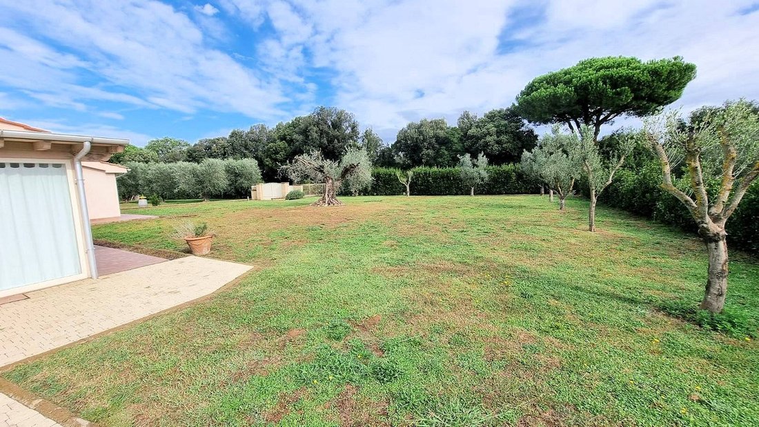 Villa in Castagneto Carducci, Tuscany, Italy 3 - 13479231