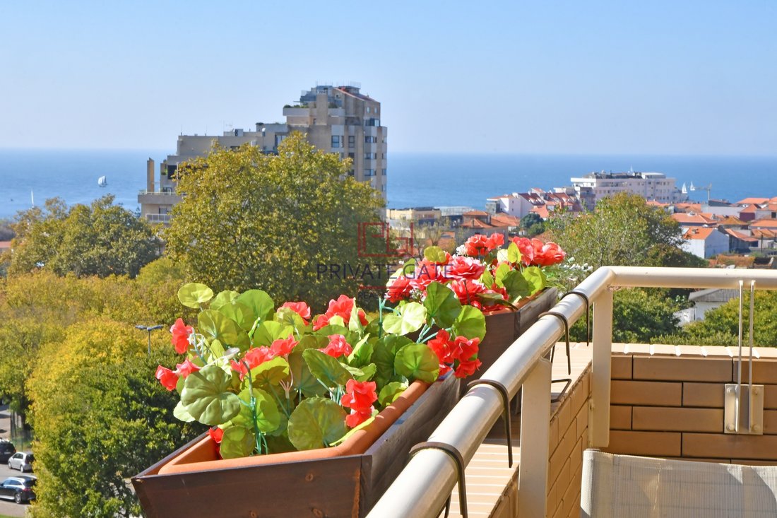 Apartment in Aldoar, Foz do Douro e Nevogilde, Porto District, Portugal 1 - 11819567