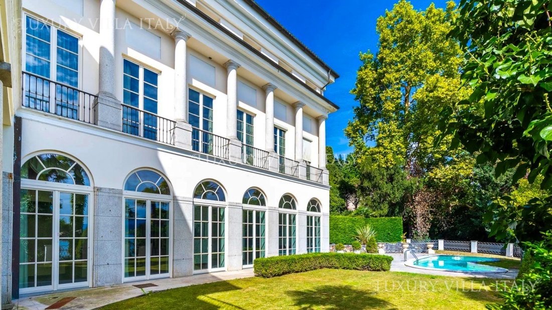 Villa à Stresa, Piémont, Italie 1 - 13481480