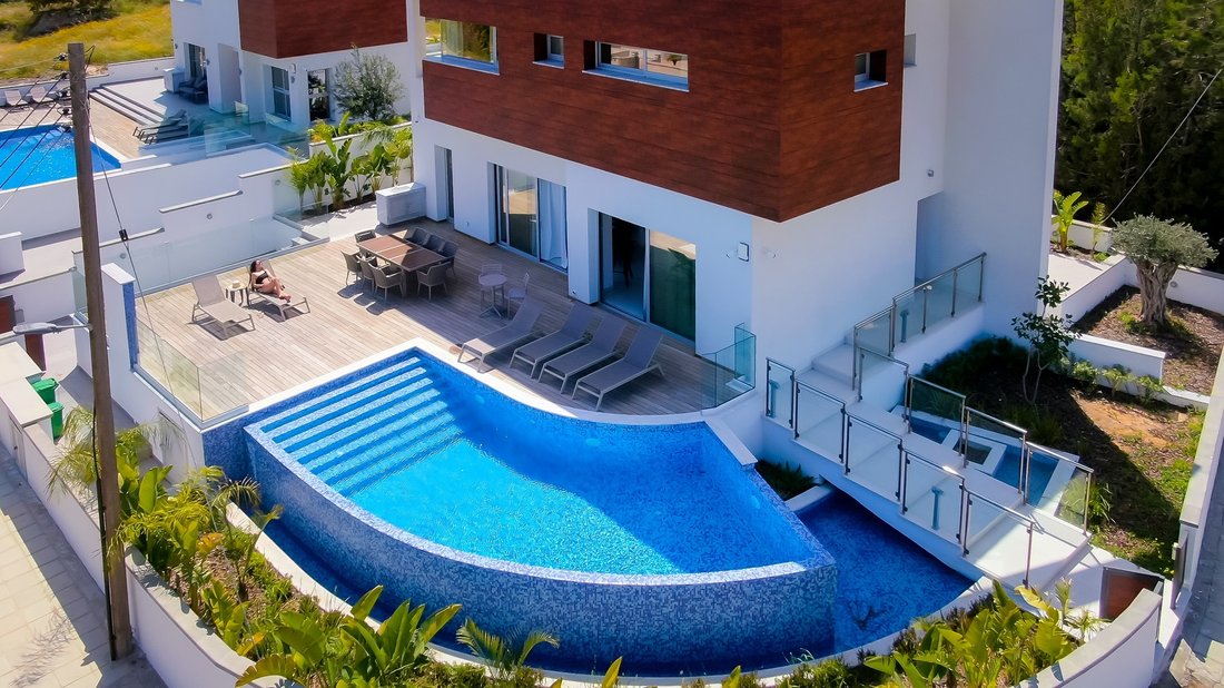 Villa in Mouttagiaka, Limassol, Cyprus 4 - 13481394