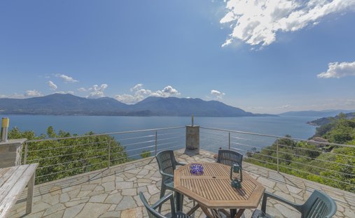 Villa in Verbania, Piemont, Italien 1