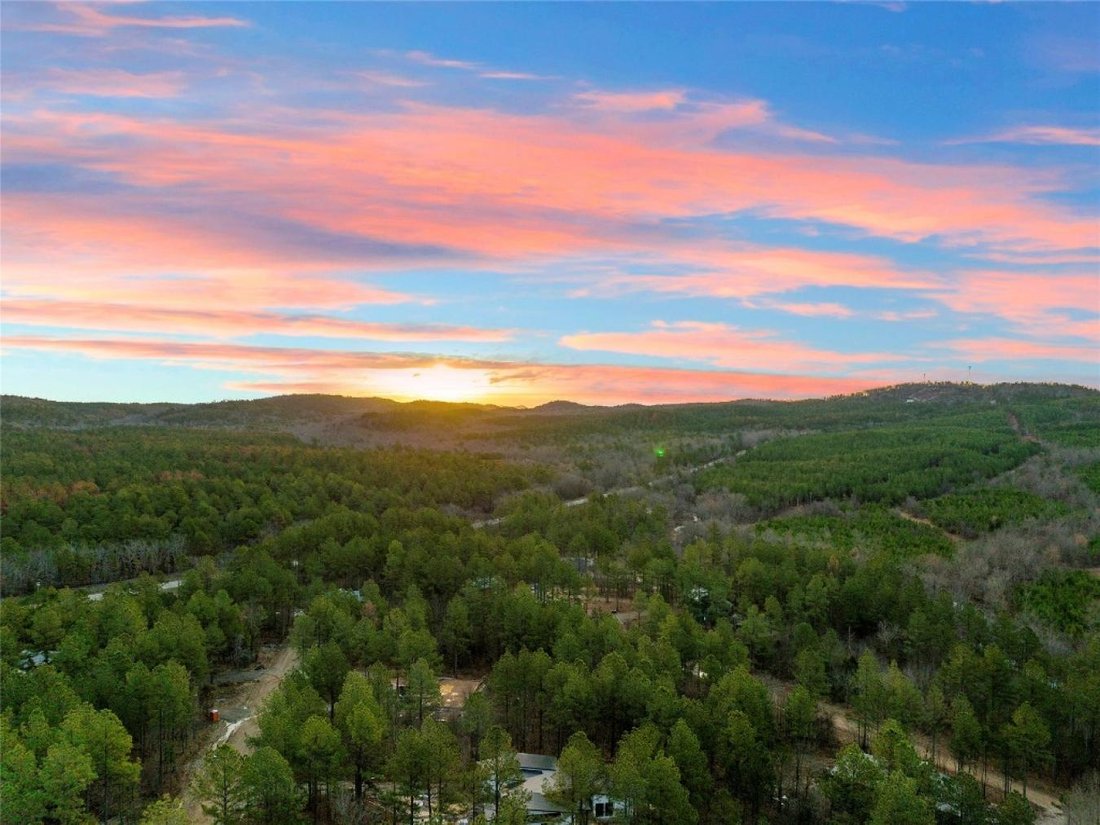 221 Carter Creek Lane In Broken Bow, Oklahoma, United States For Sale