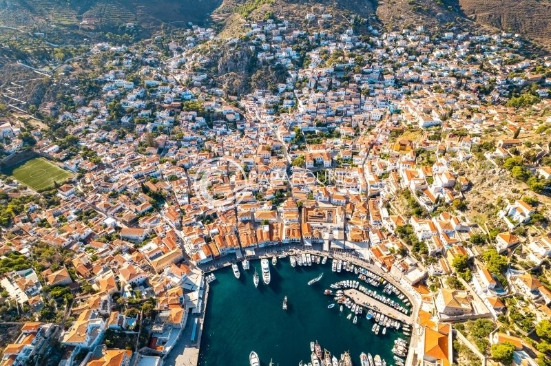 Apartment in Hydra, Attica, Greece 2 - 13260316