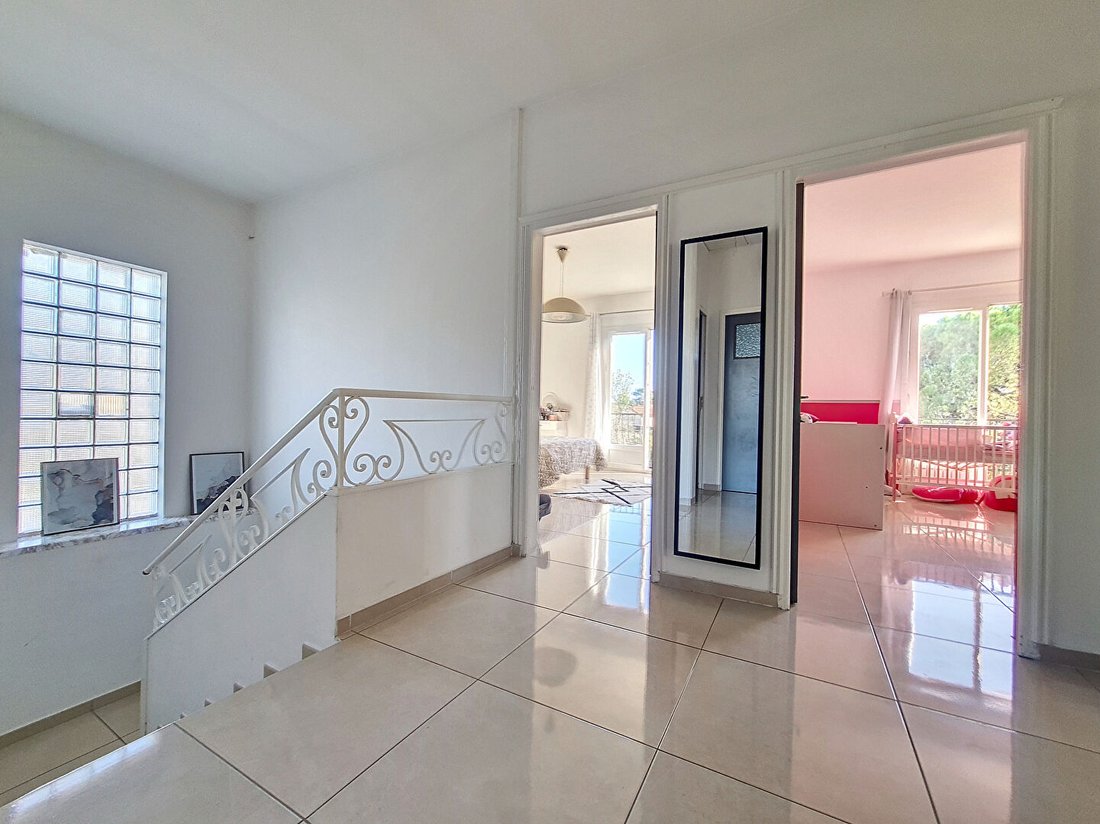 House In Toulon, Provence Alpes Côte D'azur, France For Sale (13486116)