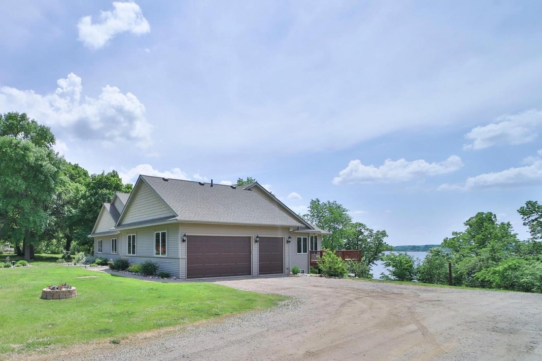 30291 Duckweed In Burtrum, Minnesota, United States For Sale (13483197)