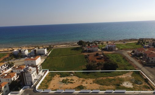 Land in Sotira, Zypern 1