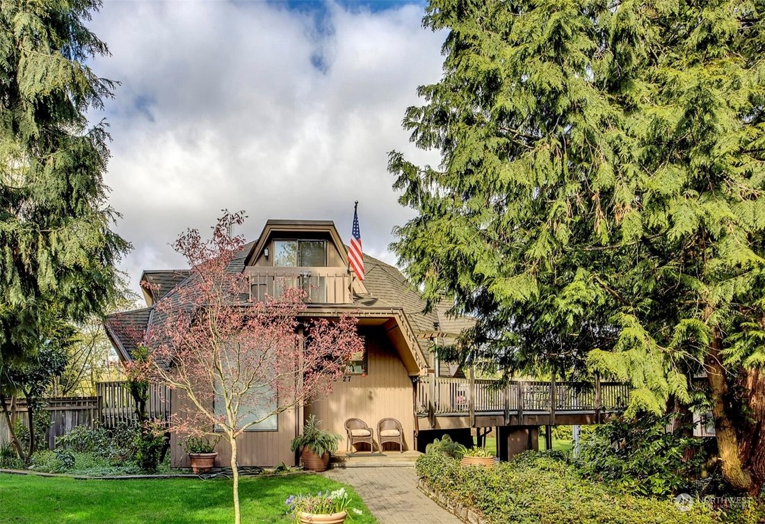 Hunts Point Geodesic Masterpiece In Bellevue, Washington, United States