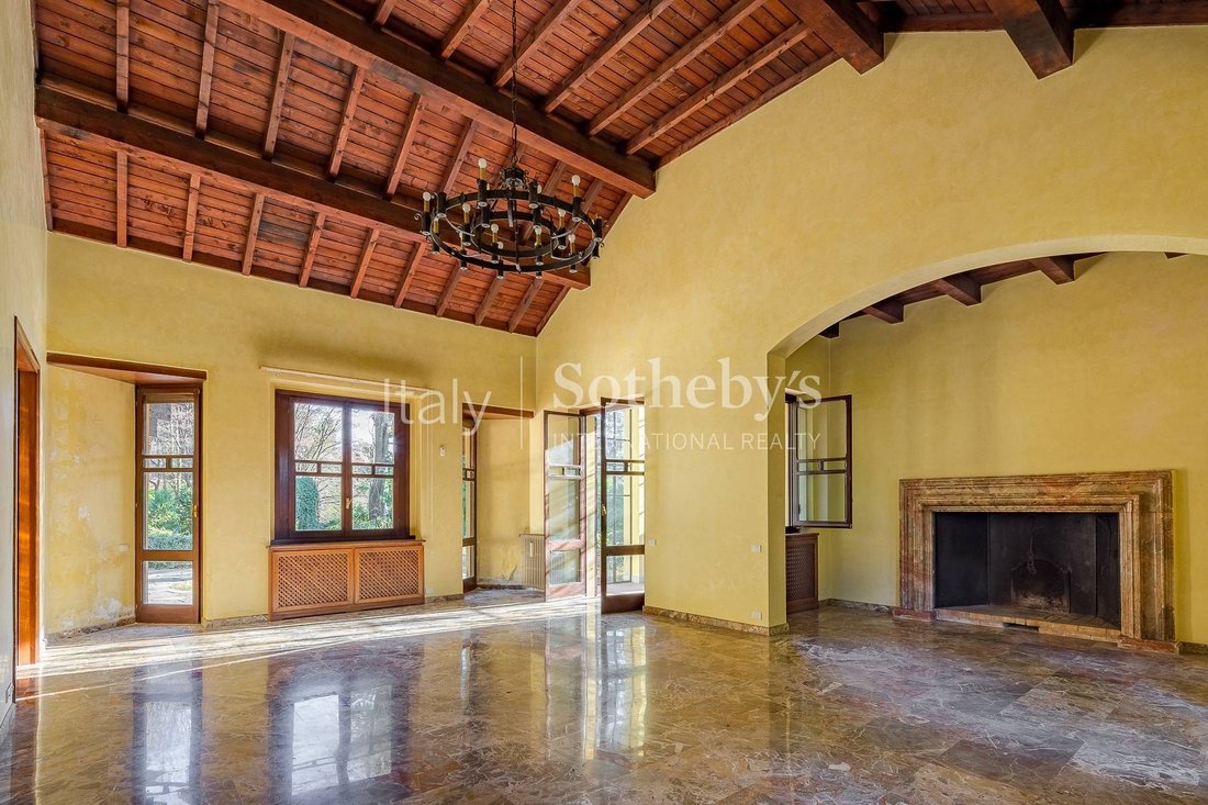 House in Carimate, Lombardy, Italy 2 - 10810947